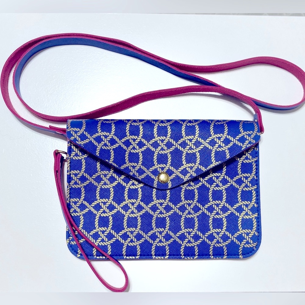 Top It Off Cable Knots
Crossbody Wristlet
Clutch Combination Bag
Royal Blue Gold